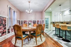 5 mins to Forsyth - Downtown - Sleeps 10 - Starland